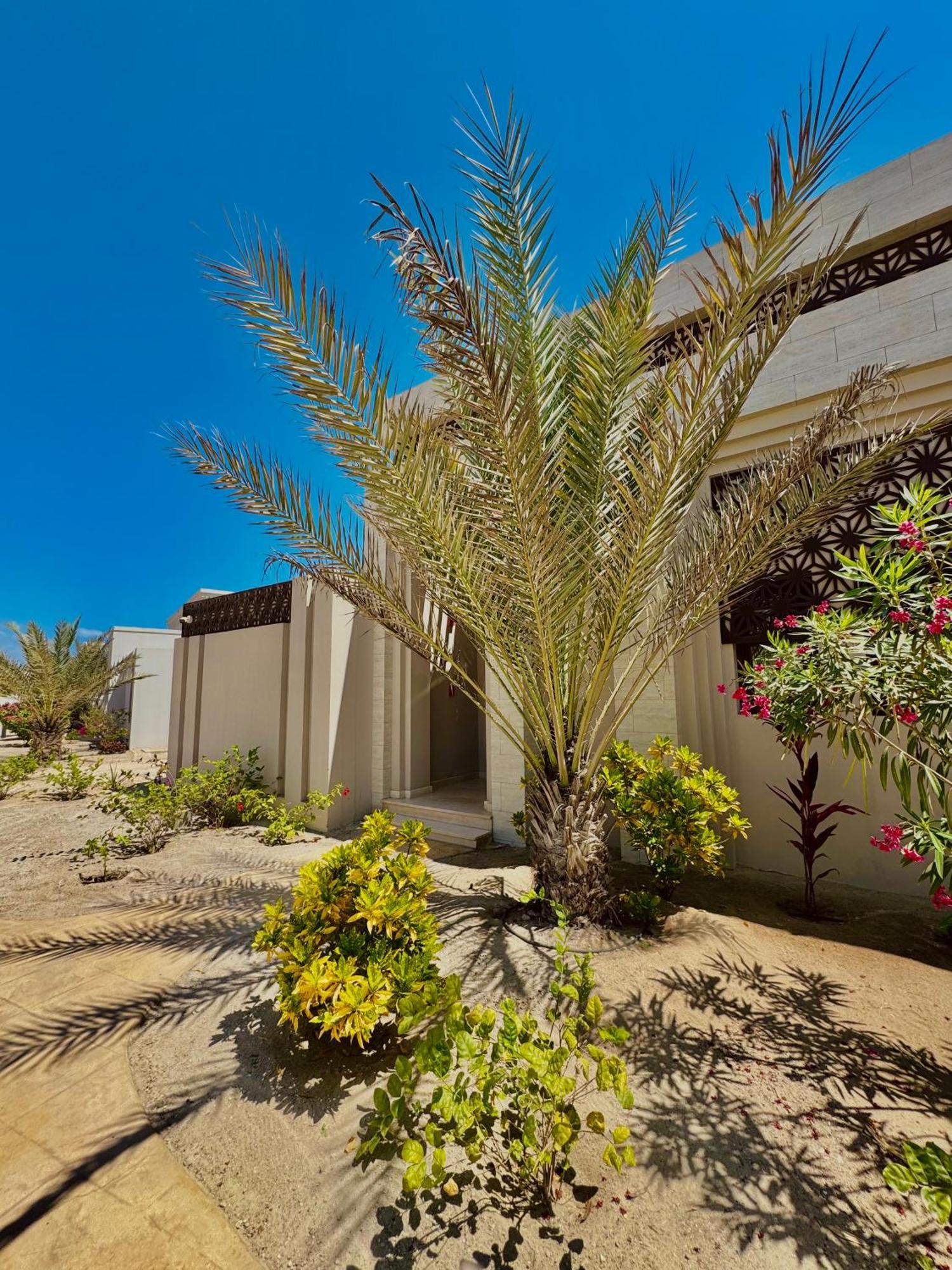 Beachvilla Mit Pool Ma'murah Exterior foto